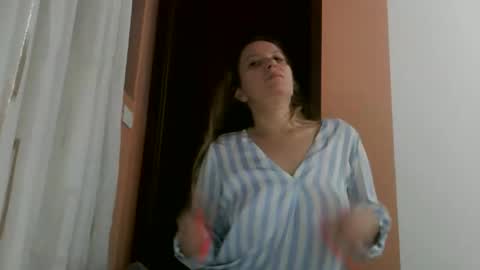 Snapshot of baby_blondee chatting on December 20, 8:38 pm Baby Blonde online show from December 20, 8:38 pm