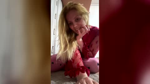 Baby Blonde online show from May 13, 8:49 pm