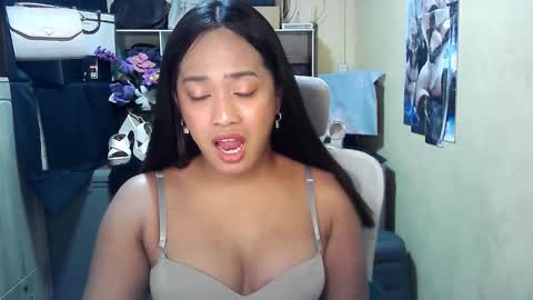 cassandra online show from September 11, 7:58 pm