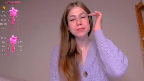 Snapshot of baby_girl_0001 chatting on March 4, 12:07 am Kira online show from March 4, 12:07 am