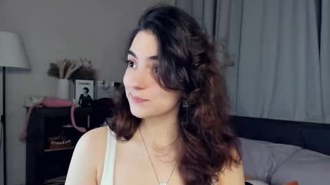 Emily online show from November 16, 7:03 am