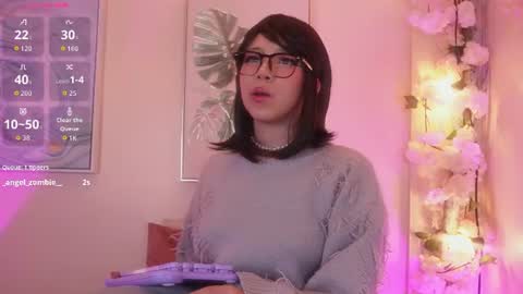 Baby june online show from June 11, 3:37 am