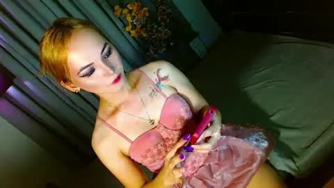 Snapshot of baby_kira1988 chatting on January 6, 1:08 pm Your Baby Kira online show from January 6, 1:08 pm