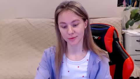 baby_kitte online show from January 27, 6:30 am