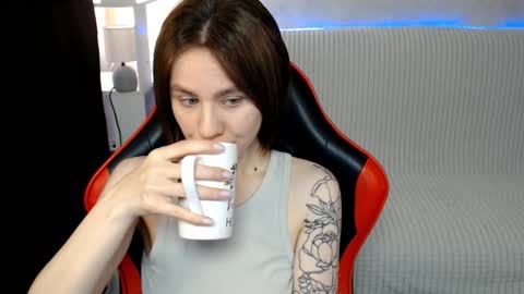 baby_kitte online show from January 7, 6:27 am