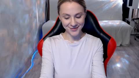 baby_kitte online show from March 5, 6:42 am