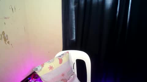 Snapshot of baby_kitty69 chatting on November 28, 6:05 am Mary jane online show from November 28, 6:05 am