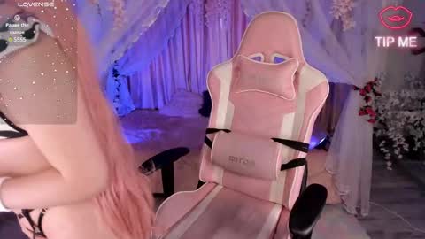 Snapshot of baby_lolli_pop chatting on March 3, 9:15 pm  antonella  online show from March 3, 9:15 pm