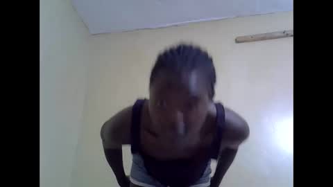 Snapshot of baby_may5 chatting on April 6, 5:19 am baby_may5 online show from April 6, 5:19 am