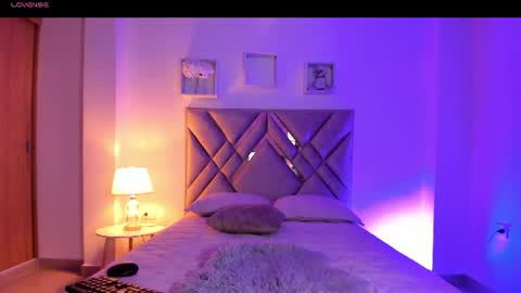 baby_noaht online show from June 20, 4:21 pm