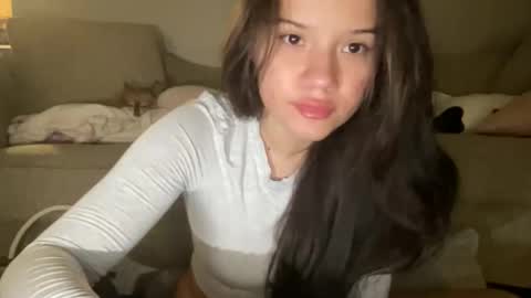 Snapshot of babyaves chatting on November 21, 4:11 am babyaves online show from November 21, 4:11 am