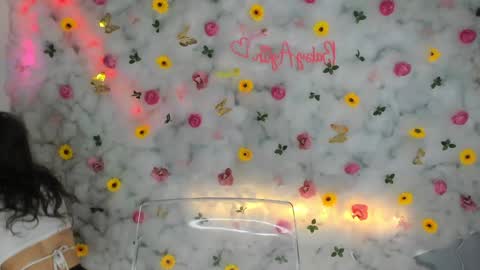 Snapshot of babyaylin chatting on January 31, 7:29 am Aylin online show from January 31, 7:29 am