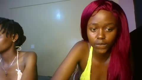 Snapshot of babybrown20 chatting on April 13, 3:45 am babybrown online show from April 13, 3:45 am