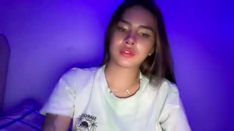 Clara online show from May 31, 6:09 pm