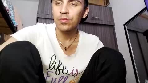 Snapshot of babydarkpink chatting on October 26, 9:42 pm Dani online show from October 26, 9:42 pm