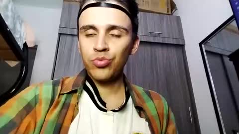 Snapshot of babydarkpink chatting on October 29, 9:27 pm Dani online show from October 29, 9:27 pm