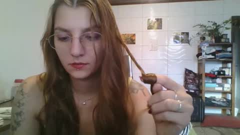 babydemon6 online show from April 28, 8:03 pm