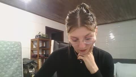 Snapshot of babydemon6 chatting on May 11, 11:35 pm babydemon6 online show from May 11, 11:35 pm