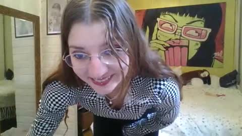 Snapshot of babydemon6 chatting on May 26, 5:42 pm babydemon6 online show from May 26, 5:42 pm