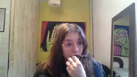 Snapshot of babydemon6 chatting on June 23, 2:15 pm babydemon6 online show from June 23, 2:15 pm