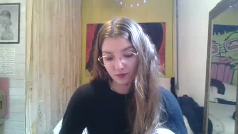 Snapshot of babydemon6 chatting on June 27, 5:29 pm babydemon6 online show from June 27, 5:29 pm