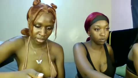 Snapshot of babydoll_230 chatting on June 23, 4:49 pm Babydoll 230 online show from June 23, 4:49 pm