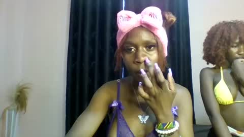 Snapshot of babydoll_230 chatting on August 1, 7:51 am Babydoll 230 online show from August 1, 7:51 am