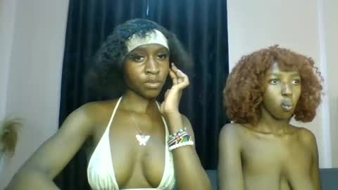 Snapshot of babydoll_230 chatting on August 2, 9:52 am Babydoll 230 online show from August 2, 9:52 am