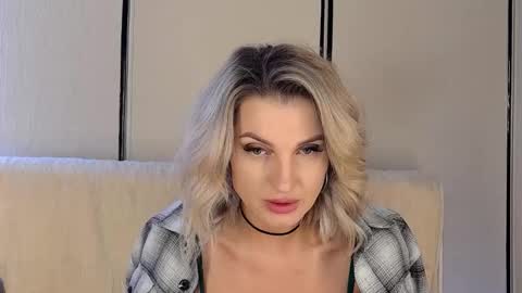 Kate online show from November 7, 5:02 pm