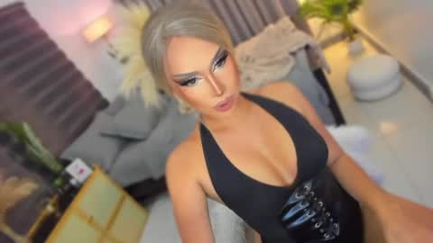 ASK ME IN PM online show from May 15, 11:39 am
