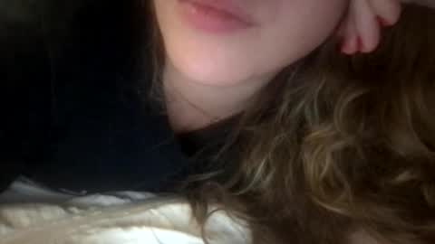 Snapshot of babyhoney333 chatting on December 19, 5:42 pm babyhoney333 online show from December 19, 5:42 pm