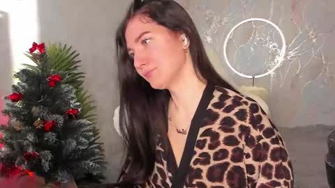 Sophia online show from December 17, 4:18 am