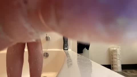 Snapshot of babyjeanscreams chatting on November 29, 3:31 am babyjeanscreams online show from November 29, 3:31 am