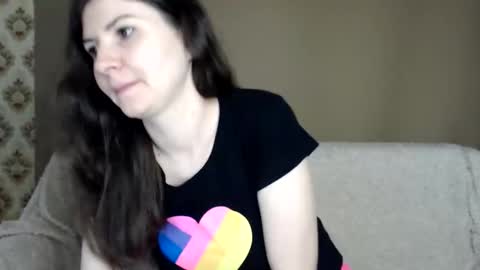 Snapshot of babykaten chatting on October 2, 1:56 am babykaten online show from October 2, 1:56 am