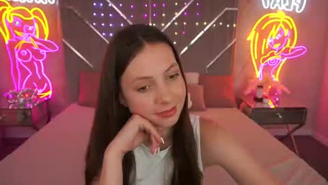 Lady Vi online show from June 17, 1:12 pm