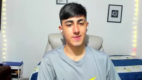 Snapshot of babymaik chatting on November 11, 5:40 am babymaik online show from November 11, 5:40 am