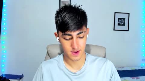 Snapshot of babymaik chatting on November 28, 10:18 am babymaik online show from November 28, 10:18 am