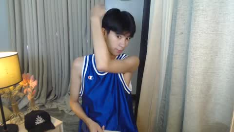 Snapshot of babymasterbater chatting on March 9, 5:00 am call me james online show from March 9, 5:00 am