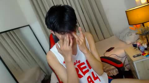 Snapshot of babymasterbater chatting on September 14, 12:15 pm call me james online show from September 14, 12:15 pm