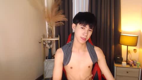 Snapshot of babymasterbater chatting on October 18, 6:58 am call me james online show from October 18, 6:58 am