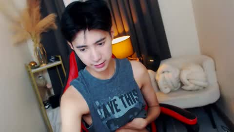 Snapshot of babymasterbater chatting on November 23, 9:53 am call me james online show from November 23, 9:53 am