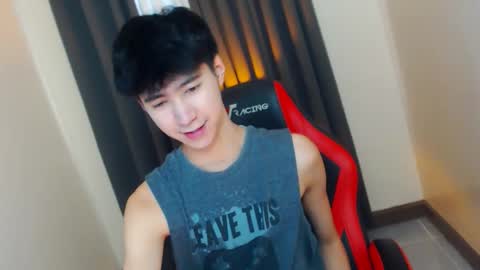 Snapshot of babymasterbater chatting on November 28, 6:16 am call me james online show from November 28, 6:16 am