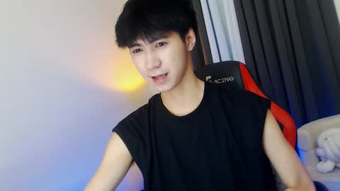 Snapshot of babymasterbater chatting on December 14, 5:51 pm call me james online show from December 14, 5:51 pm