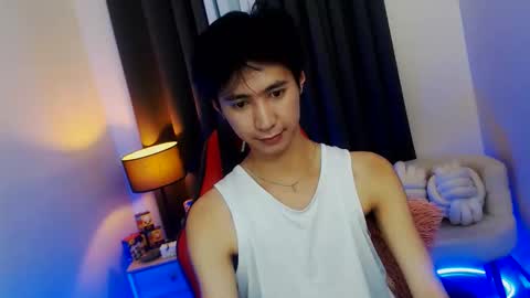 Snapshot of babymasterbater chatting on December 22, 1:52 pm call me james online show from December 22, 1:52 pm