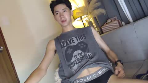 Snapshot of babymasterbater chatting on March 16, 9:30 pm call me james online show from March 16, 9:30 pm