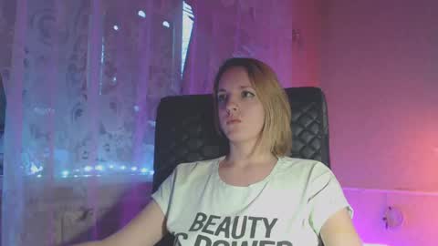 Snapshot of babymuro4ka chatting on January 27, 5:14 am Sonya online show from January 27, 5:14 am