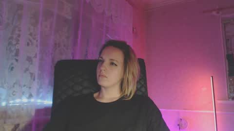 Snapshot of babymuro4ka chatting on February 3, 3:53 am Sonya online show from February 3, 3:53 am