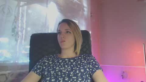 Snapshot of babymuro4ka chatting on February 23, 6:17 am Sonya online show from February 23, 6:17 am