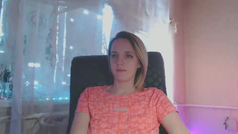 Snapshot of babymuro4ka chatting on February 26, 6:15 am Sonya online show from February 26, 6:15 am