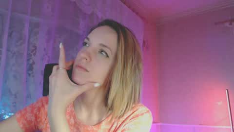 Snapshot of babymuro4ka chatting on March 1, 3:32 am Sonya online show from March 1, 3:32 am